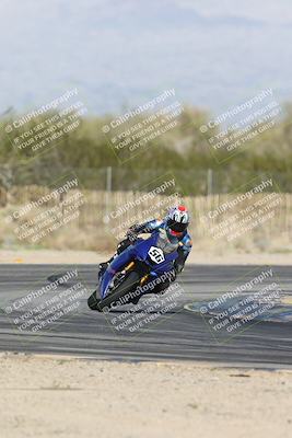 media/Jan-15-2026-Racers Edge (Thu) [[dfebeb70ab]]/2-A Group/Session 5 Turn 2/